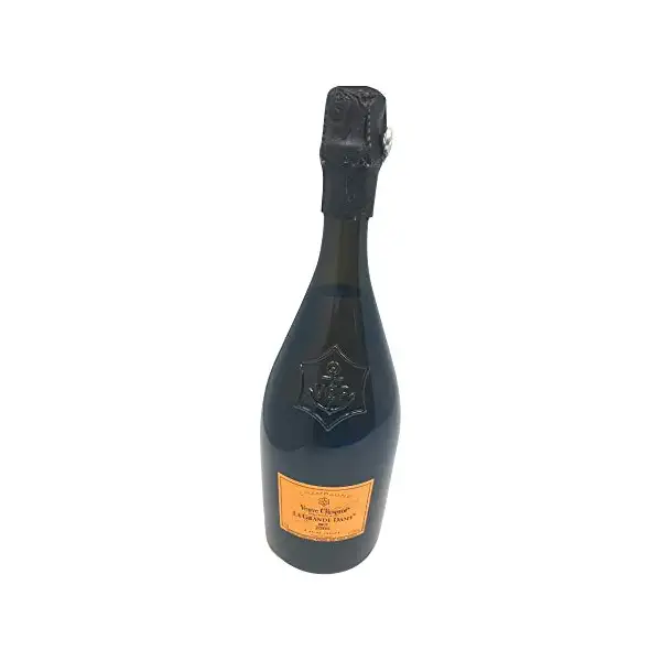 La Grande Dame, 750 ML 1