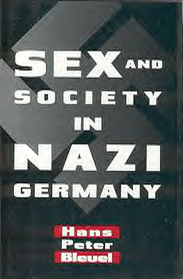 Әдемі сиськи және есегі бар тәтті ана жыныстық қатынасты жақсы көреді Еркектер кызмин секс кантип кылам