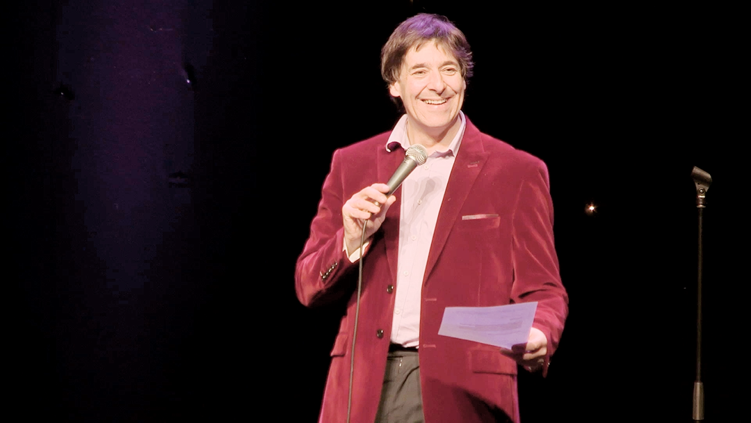 Mark Steel: Mark Steel's In Town