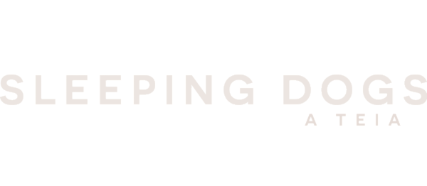 SLEEPING DOGS - A TEIA