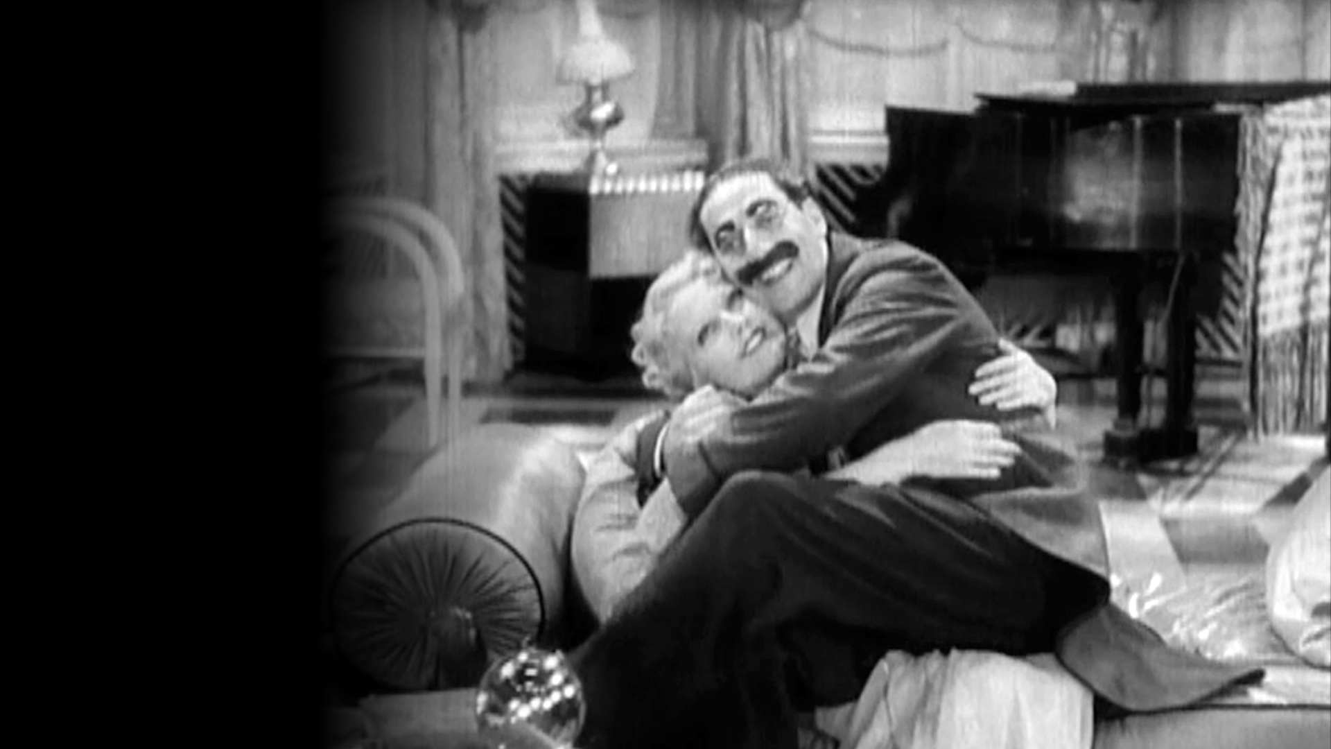 『御冗談でショ 華麗なるドタバタ('32米)』マルクス兄弟 (DVD) Amazon.co.jp: 御冗談でショ 華麗なるドタバタ [DVD