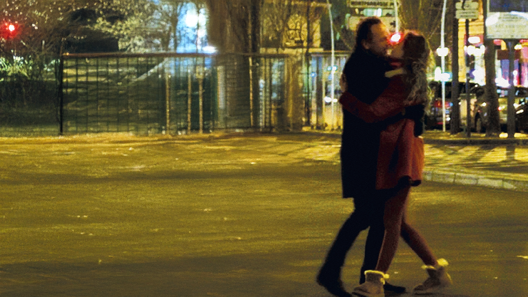 Paris, Love, Cut