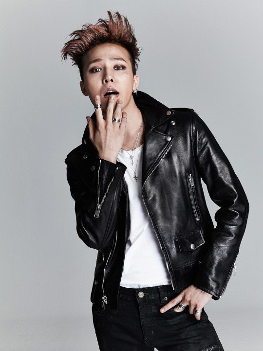 美品　KWON JI YONG MV5BMWU0ODBmMWMtYWRlNy00NTQ1LT