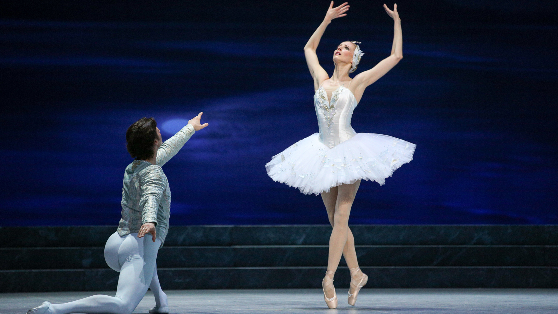 Watch Tchaikovsky's Swan Lake | Prime Video