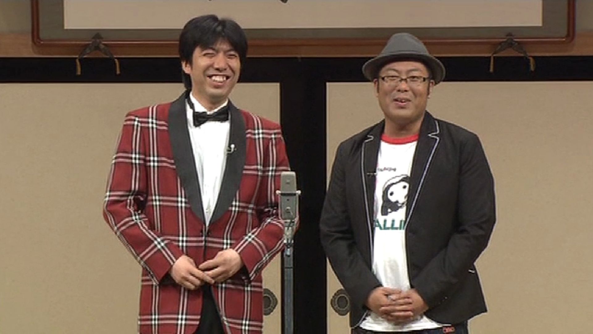 (未使用･未開封品)　ロケット団、ナイツ、Wコロンライブ「浅草三銃士」 [DVD] tu1jdyt Amazon.co.jp: ロケット団・ナイツ・Wコロンライブ 浅草三銃士を