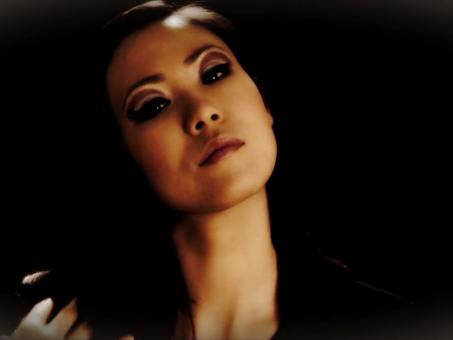 Lisette Lee’s Instagram, Twitter & Facebook on IDCrawl