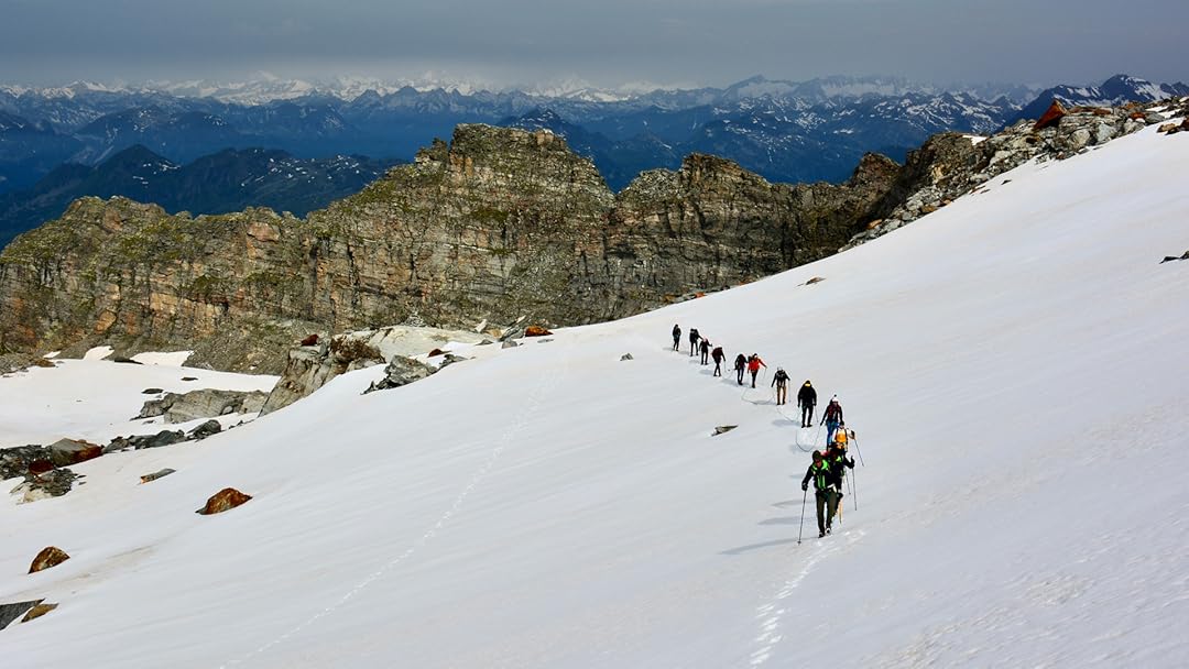 Walking on the Peaks