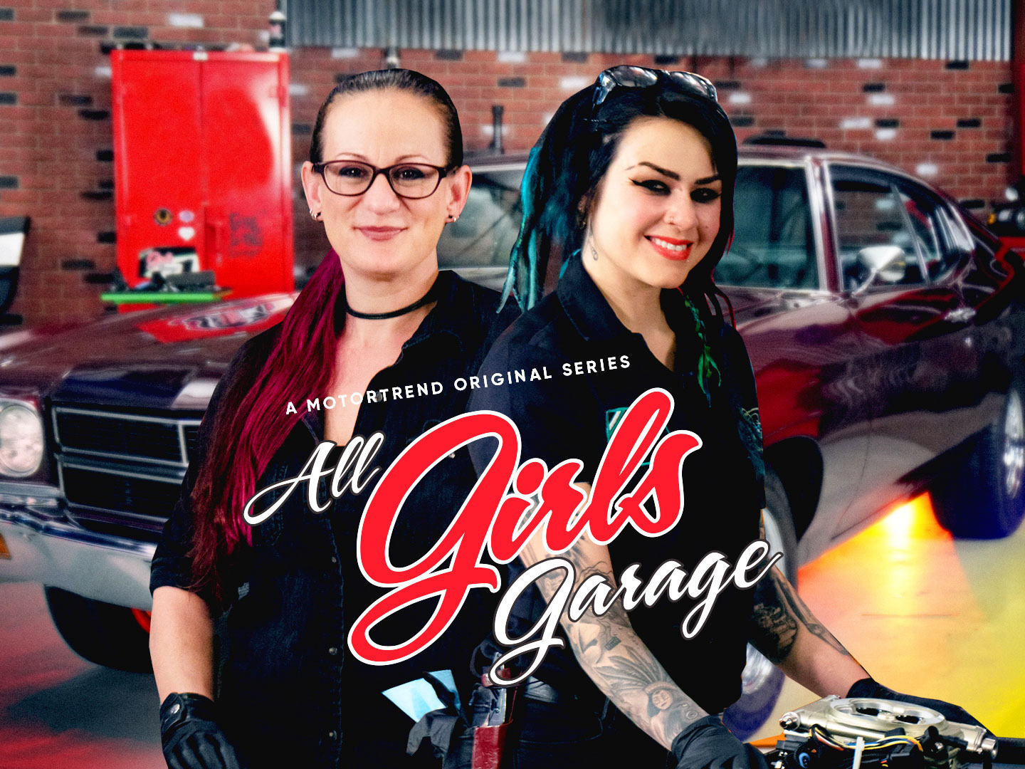 CAKE GIRLS GARAGE CLASSIC '67年1st 1st birthday smash cakes | Lutz Pastry Shop | Chicago Bakery
