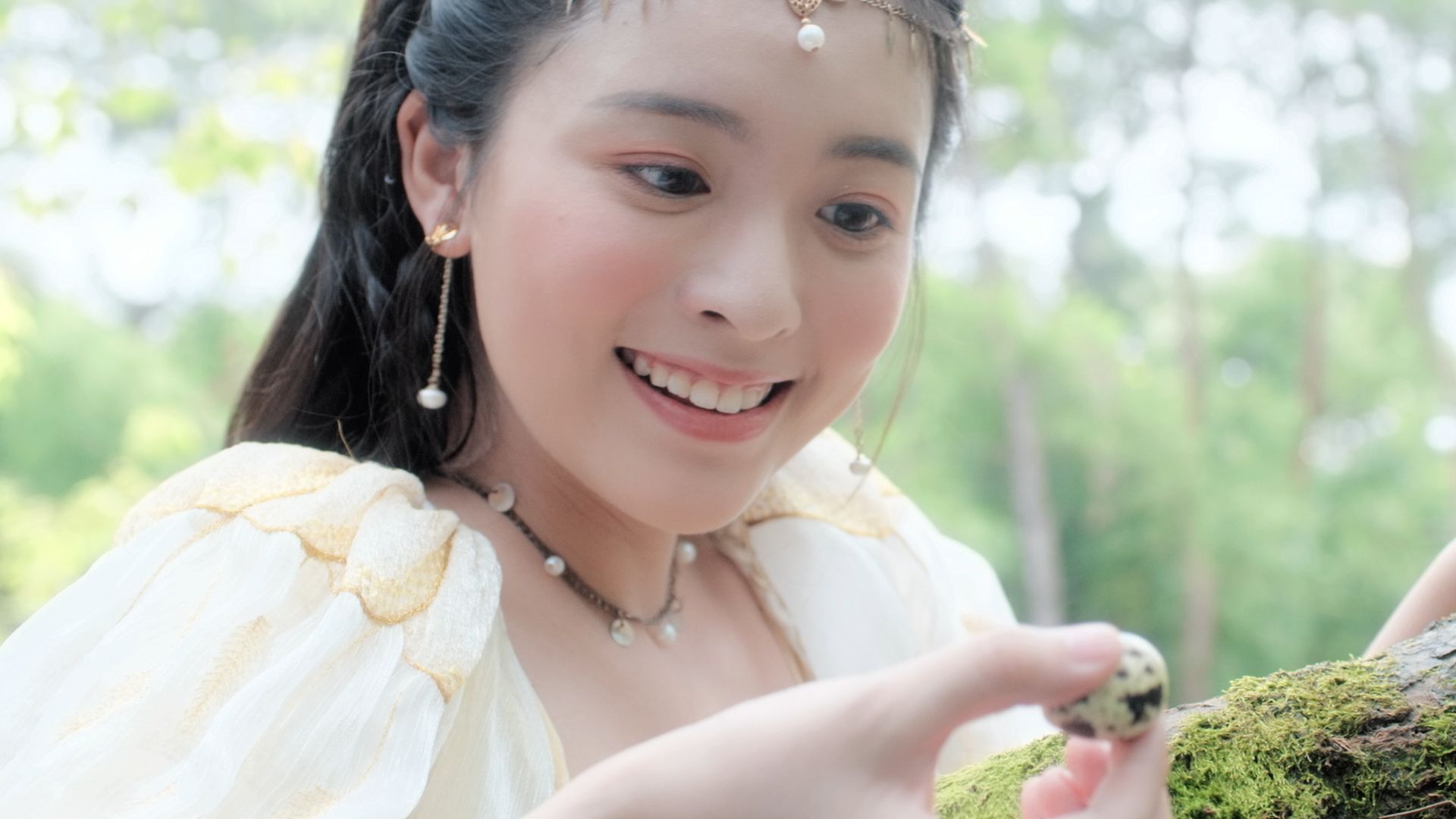 皇太子妃はシンデレラ～花嫁は可愛い盗賊！？～を観る | Prime Video