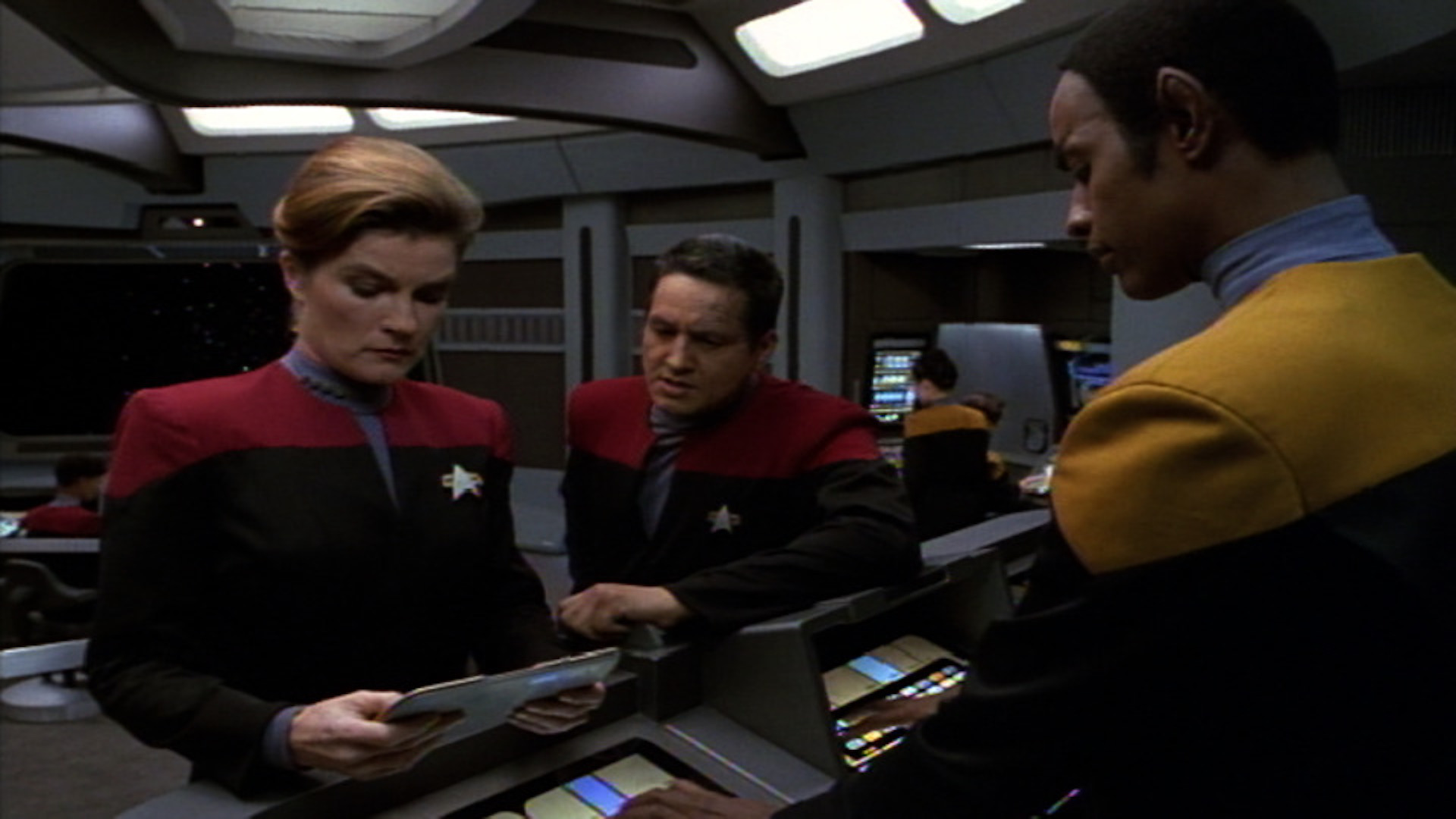 Prime Video: Star Trek: Voyager Season 1