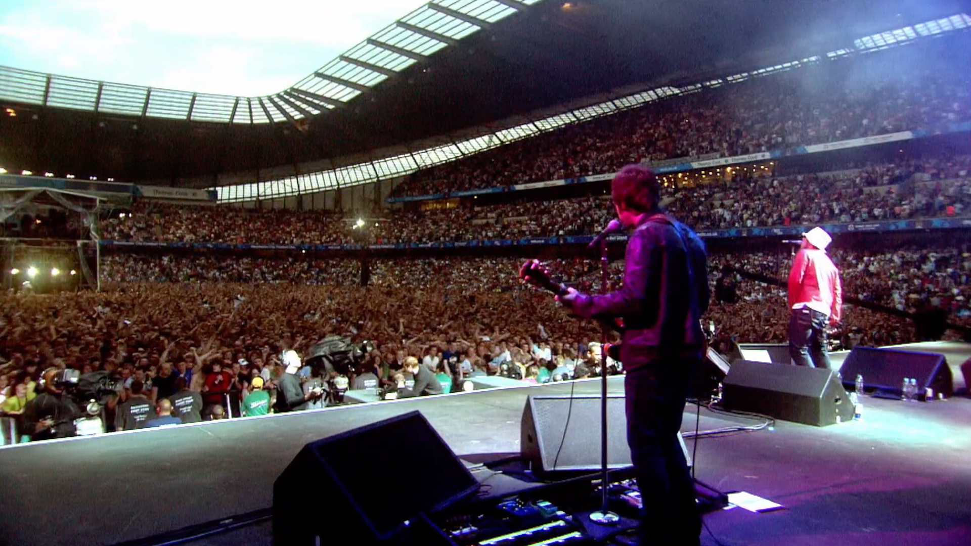 ManchesterCity×Oasis up in the skyハーランド Official Oasis