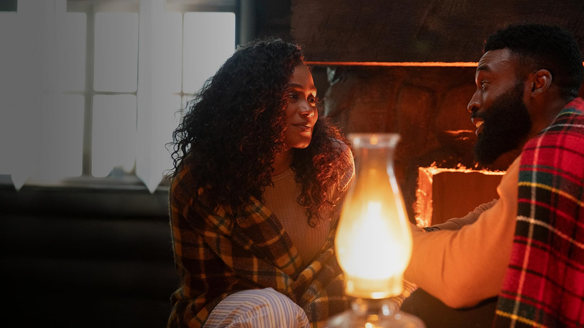 U uni eshagiga mahkam surdi