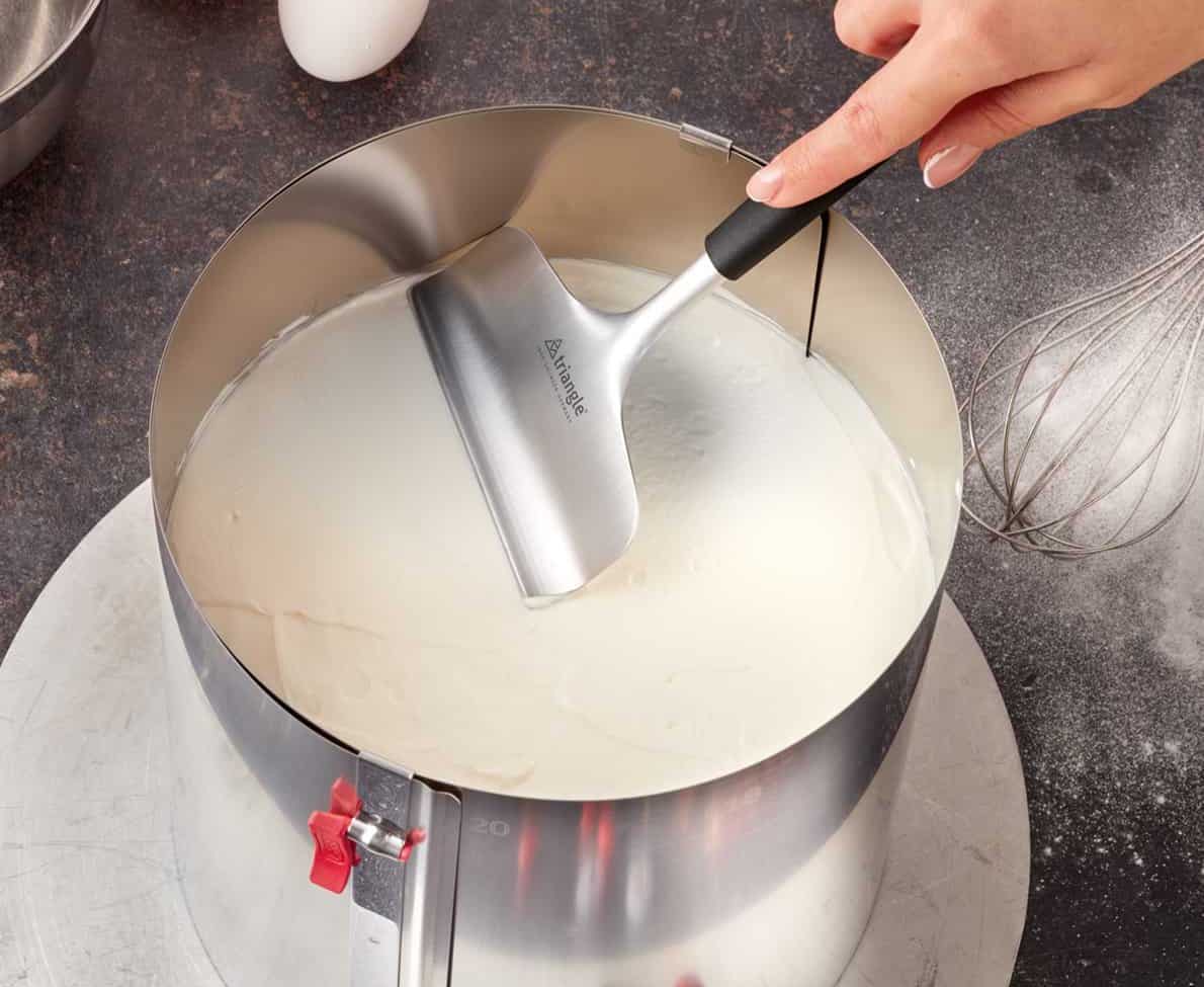 triangle BAKING TOOLS