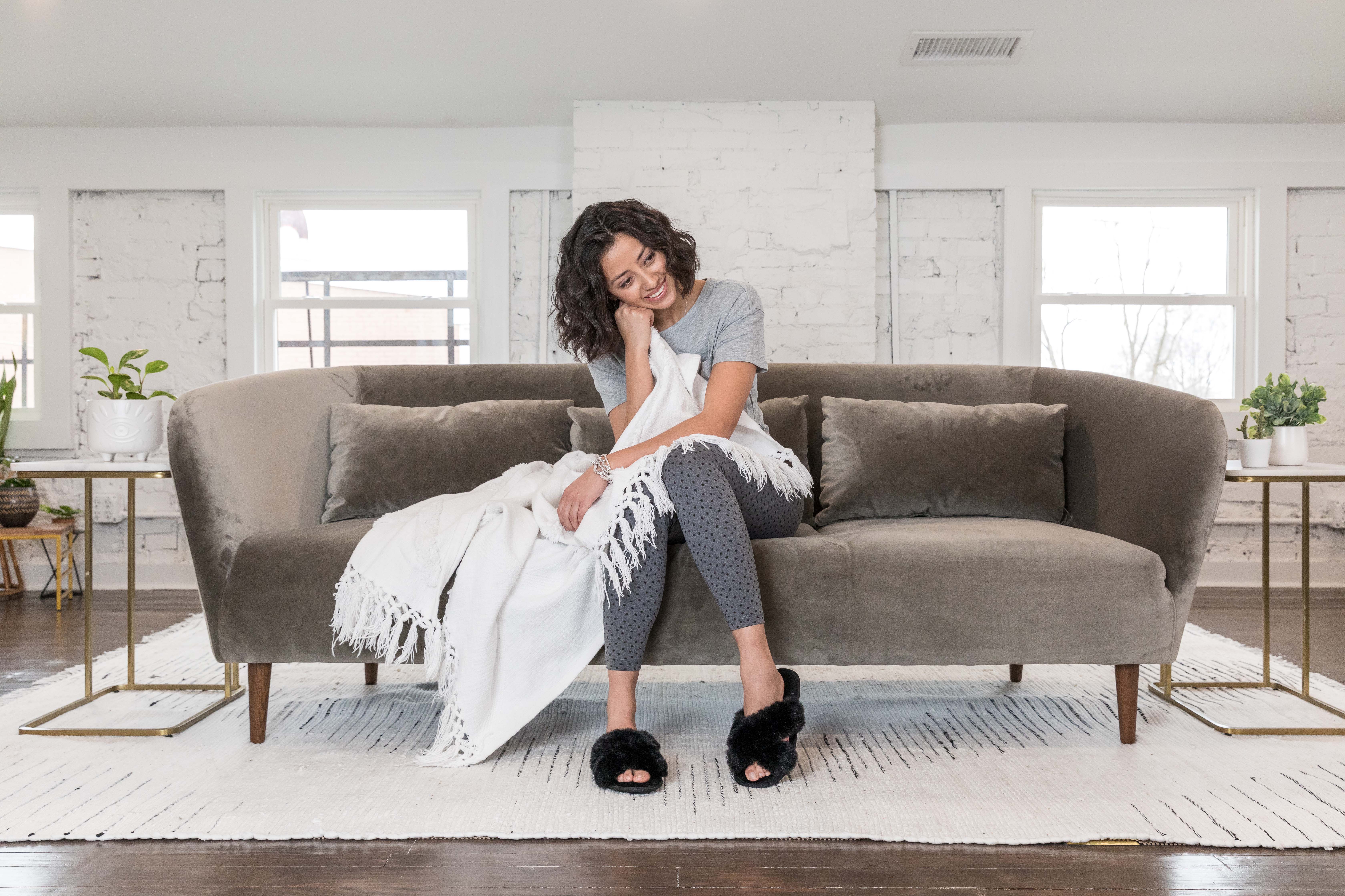 Isotoner store Clearance