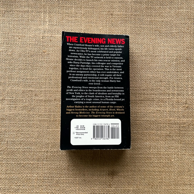 洋書 Arthur Hailey The Evening News Amazon | The Evening News | Hailey, Arthur | Spy Stories