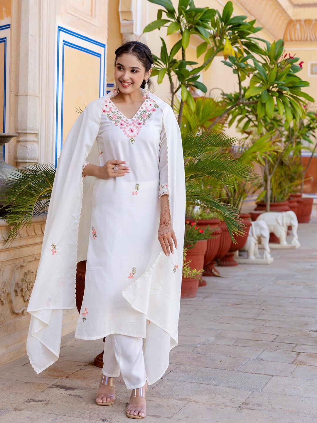 Elegant Straight Fit Cotton Slub Kurta with Cutwork Embroidered Detailing