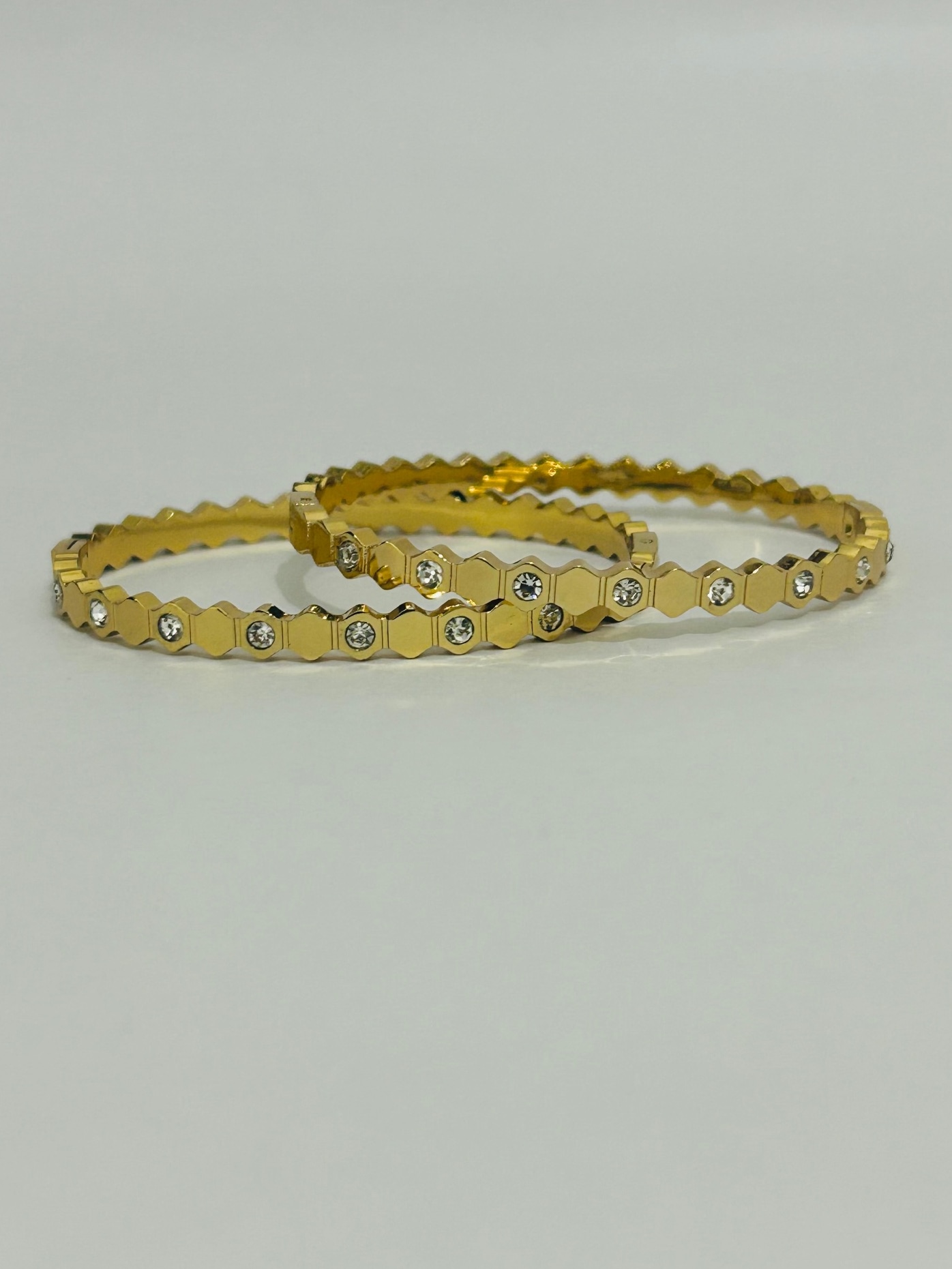 t*o様 HANEYCOMB BANGLE cthy Honeycomb Crystal Bangle | Gold 316L Steel | Geometric