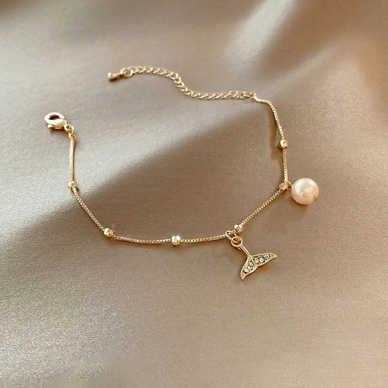 Pearl fashion bracelet