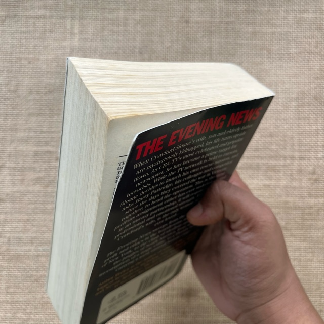 洋書 Arthur Hailey The Evening News Amazon | The Evening News | Hailey, Arthur | Thrillers