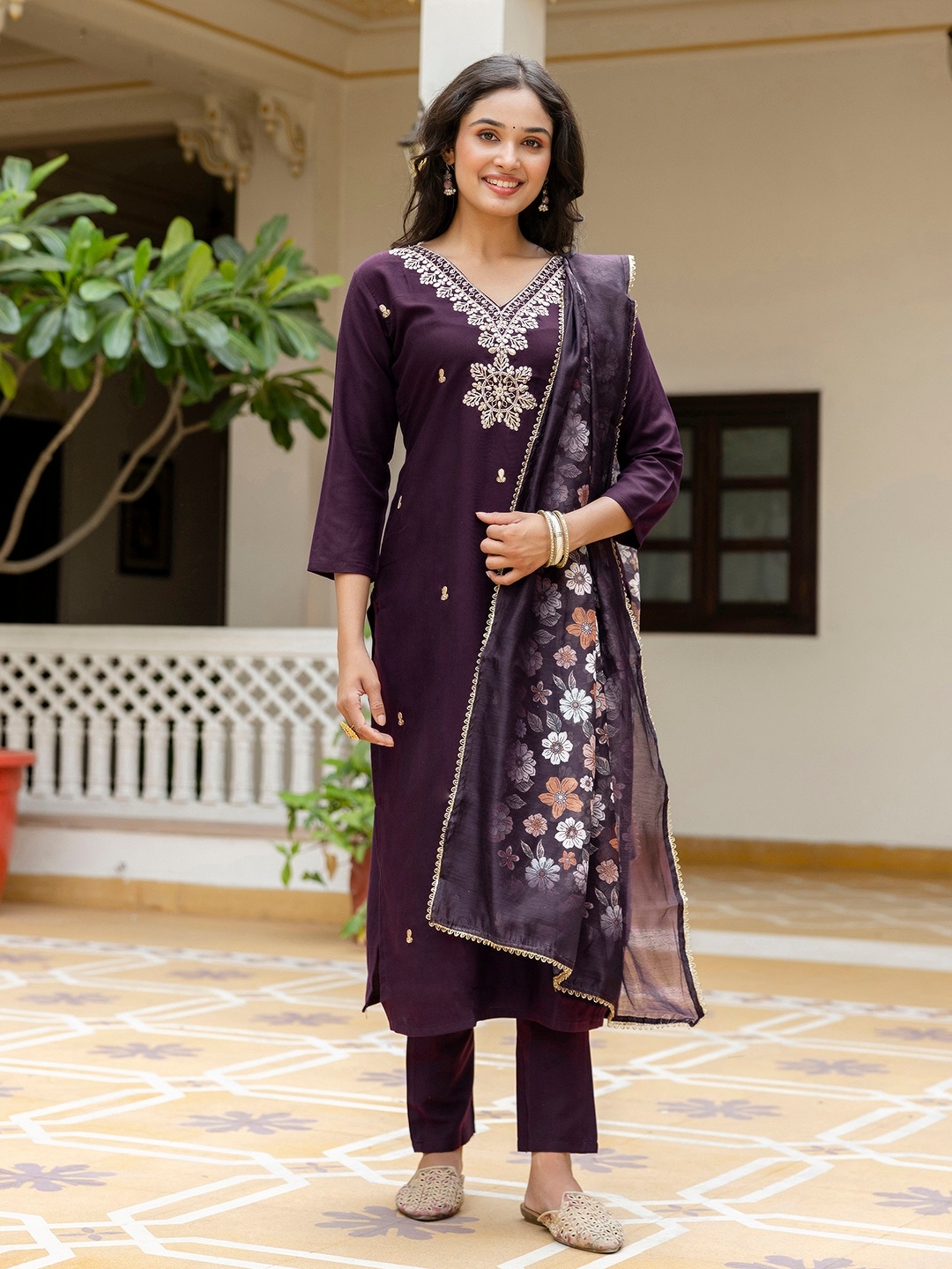 Rayon Kurta Pant Dupatta Set with Foil Print and Zari Sequins Embroidery – Women’s 3-Piece Outfit