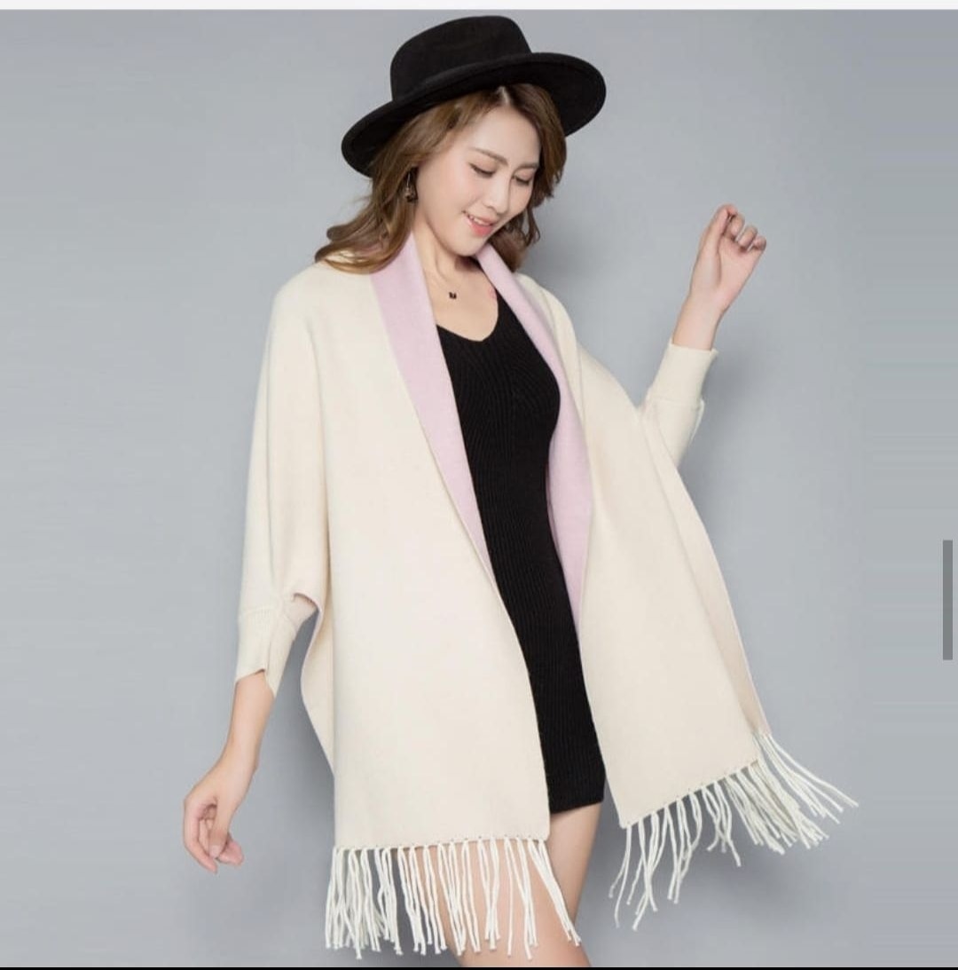 how to wear cape shawl with sleeves