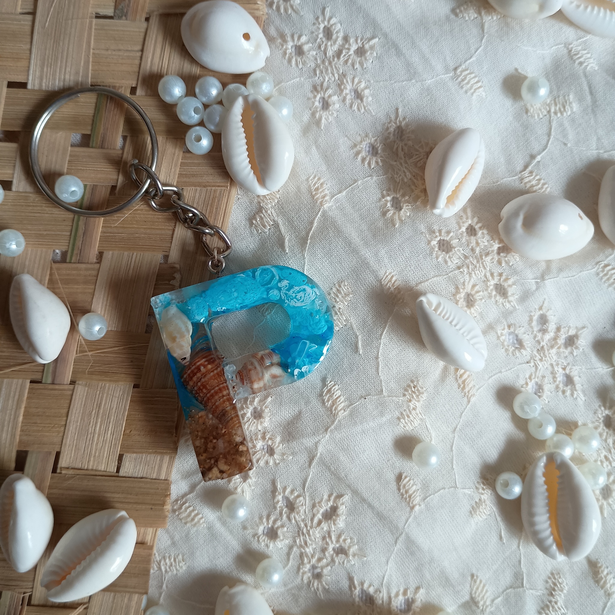 Buy RESIN OCEAN KEYCHAIN/KEYRING INITIAL CRAFTICLE KIDO
