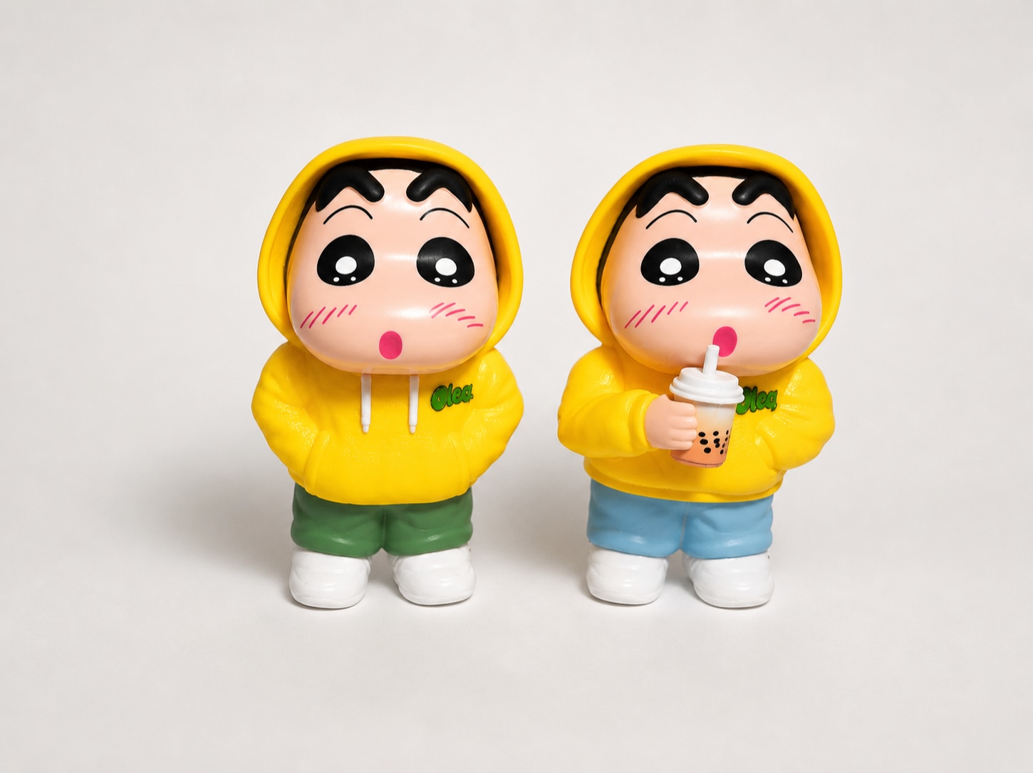 Cute Shinchan Figure Set – 2pcs Hoodie Dolls