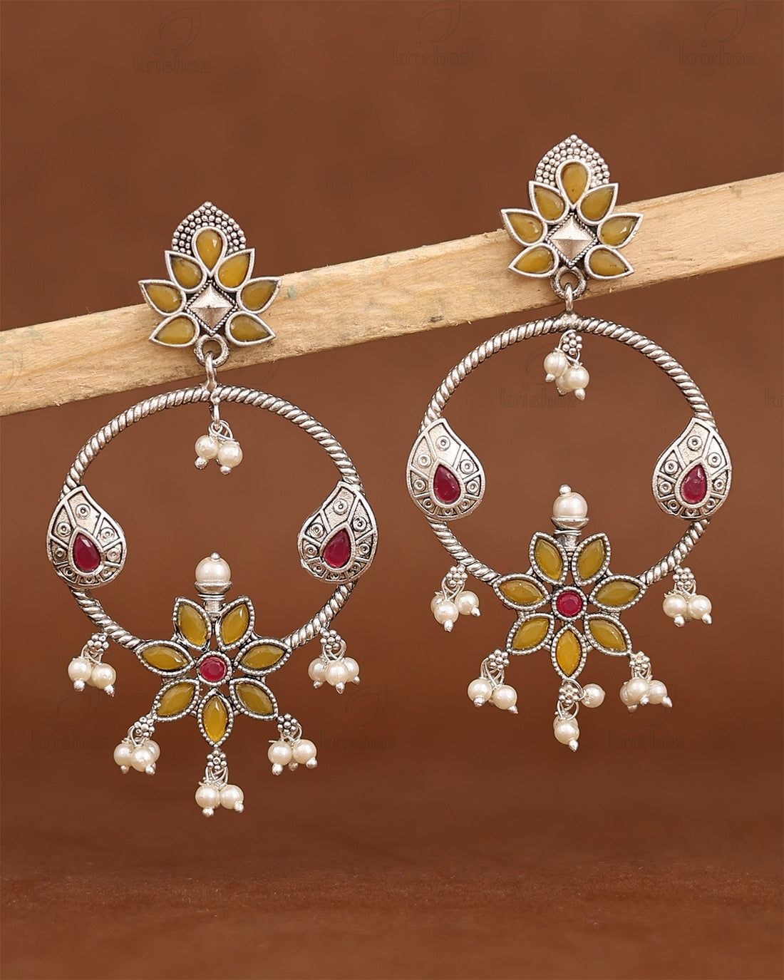 Surbhi Traditional Dangler