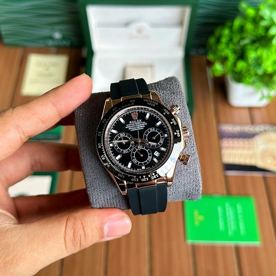 Buy Rolex Oyster Perpetual Daytona Chronograph | LuxSpotX