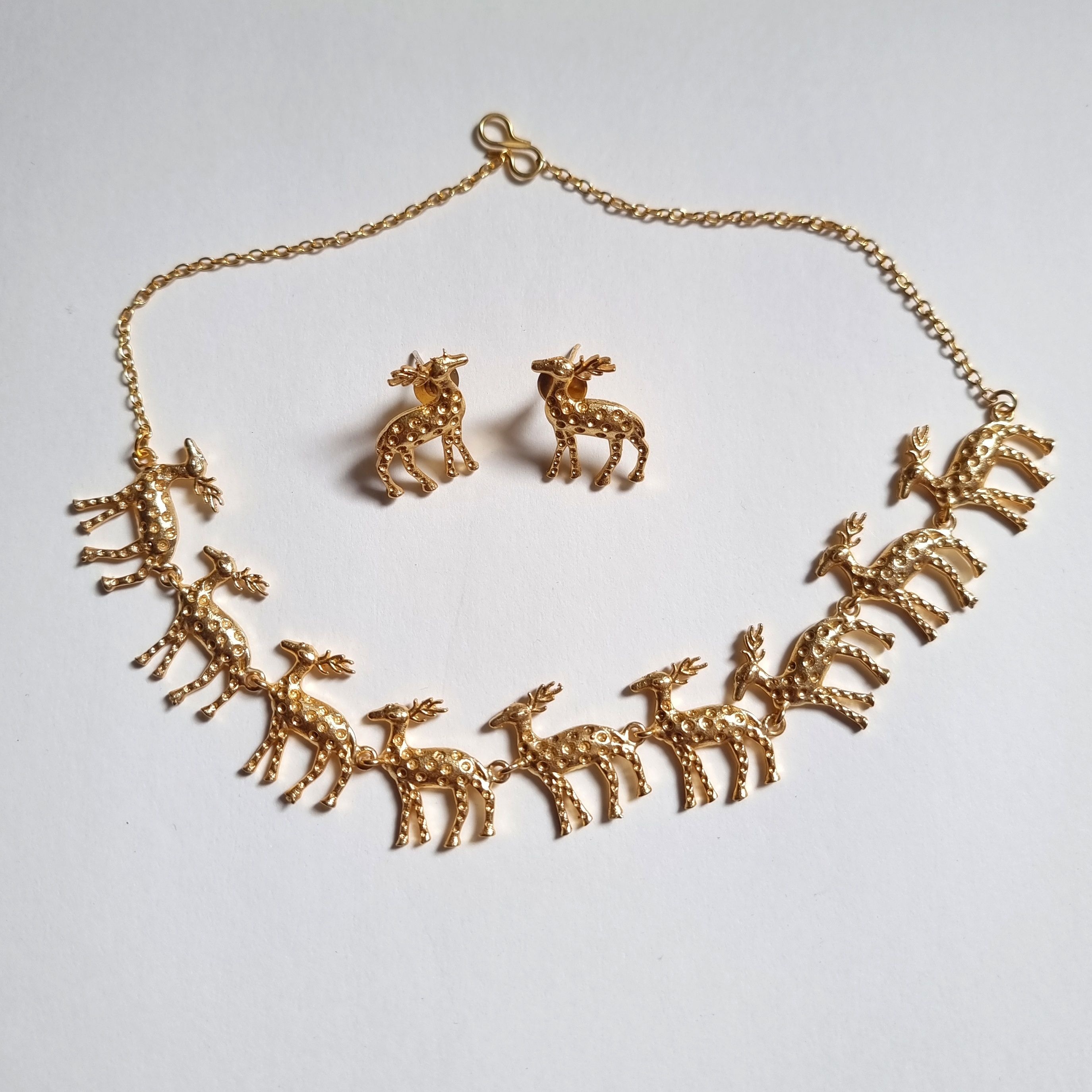 Buy Deer Necklace Set | Craftsybee
