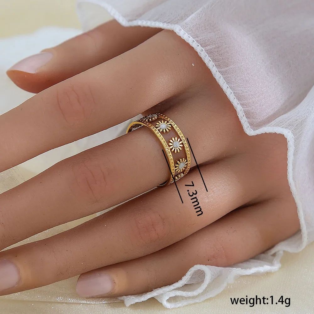 Sunflower ring
