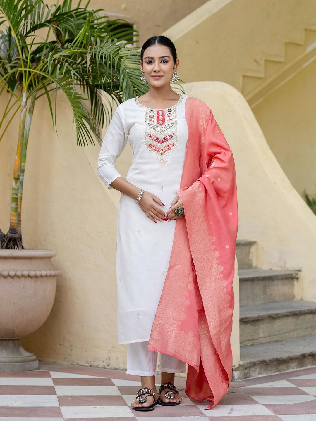 Women White Pure Viscose Jacquard Kurta with Lotus Motifs & Solid Pants