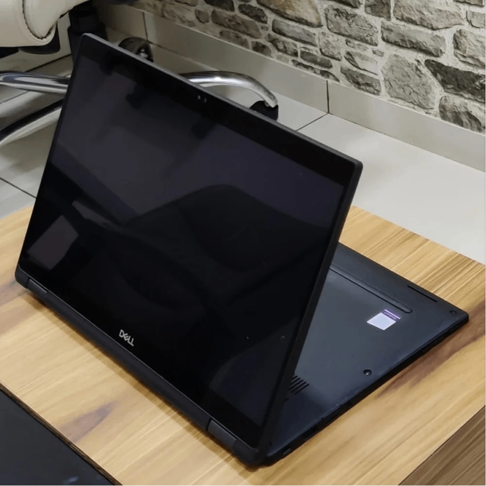 DELL Latitude 5300 ノートPC 16GB ケース付き Amazon.co.jp: Dell