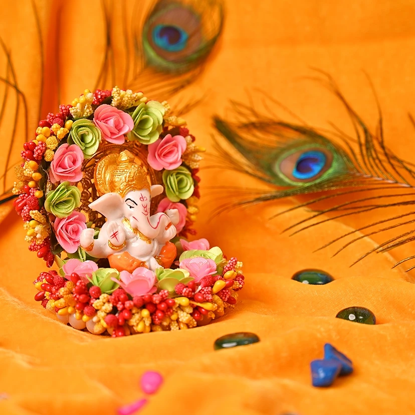 Ganesha Idol with Flower Plate for Home Décor| Car Dashboard Showpiece| Ganpati décor Decorative Gi